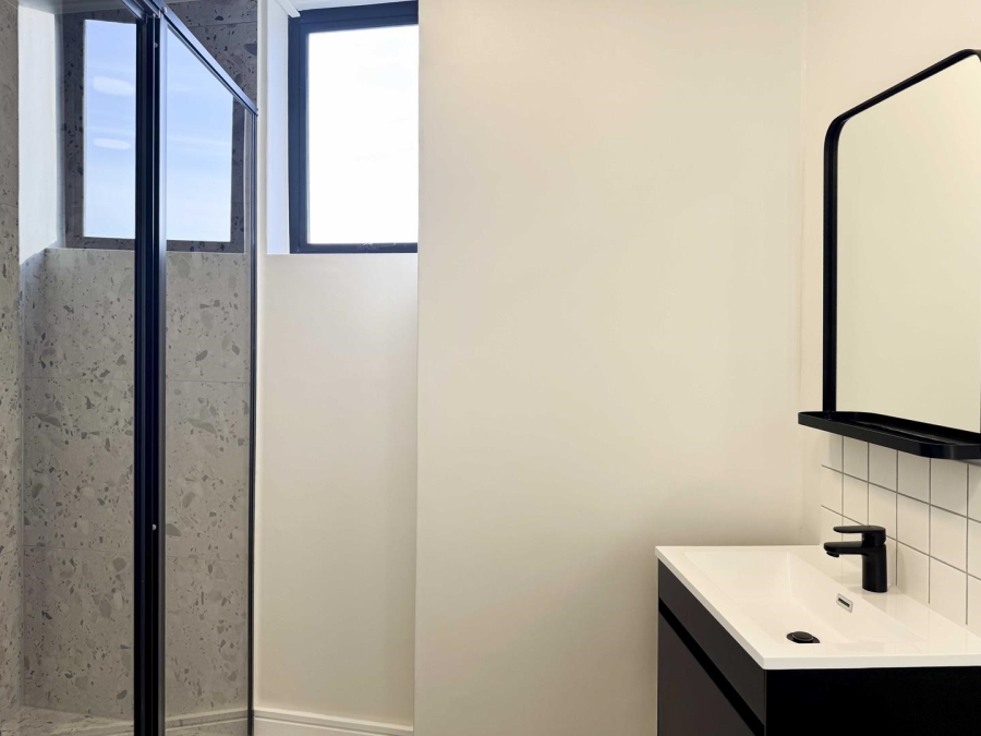 To Let 2 Bedroom Property for Rent in Paarden Eiland Western Cape